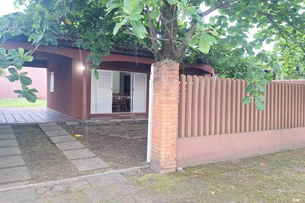 Quarto Para Quatro Pessoas A Duas Quadras Da Praia - Balneario Saint Etienne - Матиньюс Экстерьер фото
